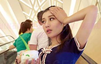 AISS爱丝(钻石版) - 欣杨的连身袜，上新！美图刷到停不下来，美到想给她打钱！