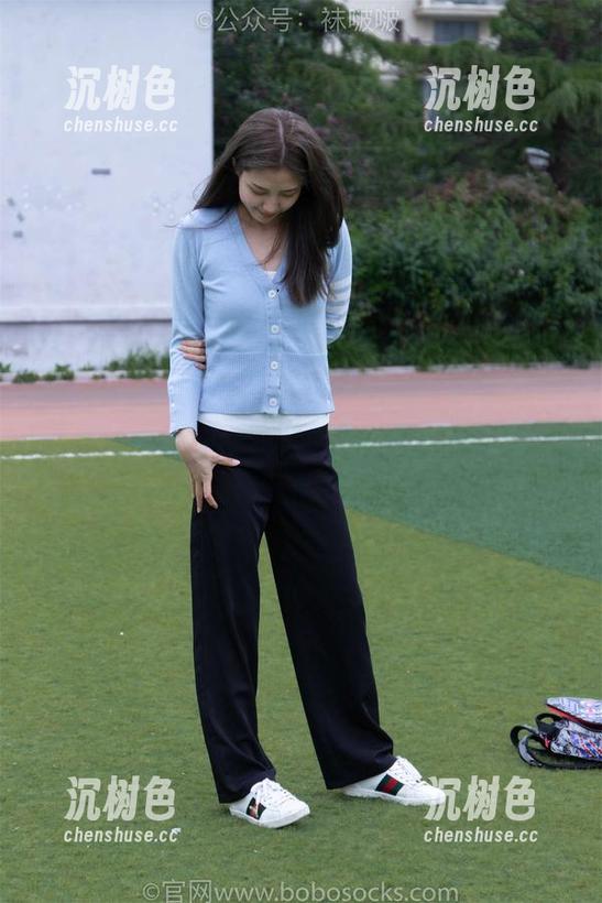 BoBoSocks袜啵啵-小甜豆 BoBoSocks袜啵啵 - 更新来了!小甜豆的黑色蕾丝网袜,适合所有想要变身的你!