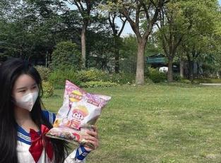 微密圈 - July芝岚带来的女仆资源，呃…你敢说不想尝试一下吗？