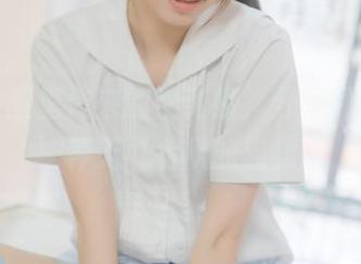 喵糖映画里传来的伊莉娅，分享间流露出一种无可名状的温柔。