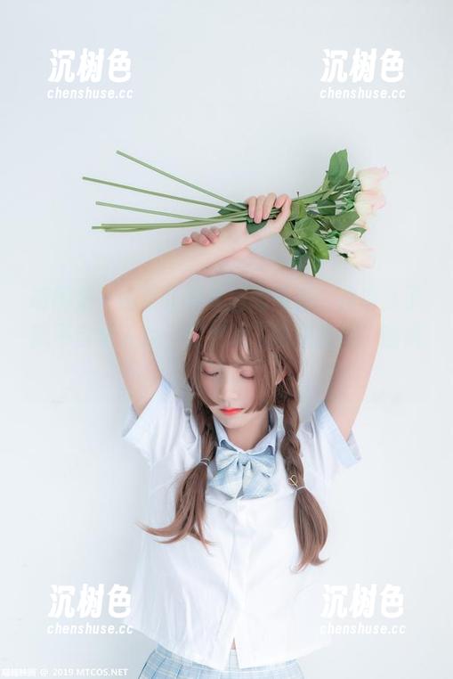 MTYH喵糖映画 明明是一组女仆和礼服的写真,但看久了就不自觉入戏,果然是“喵糖映画”的风格。
