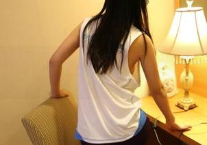 整天单眼皮和服费尽心力，ROSI的作品集在面前亮相，我只有默认“服”！