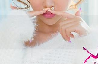 UGirls尤果网 - 脱掉无聊，穿上这套！周妍希的皮衣图包等你来“翻阅”