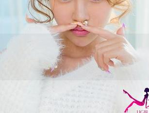 UGirls尤果网 - 周妍希化身修女，高清图片传递的不仅是静谧还有欢乐？