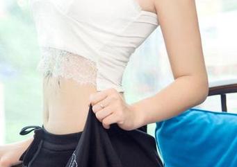 UGirls尤果网 - 说好的剧情厚度呢？周妍希的原图让我欲罢不能。