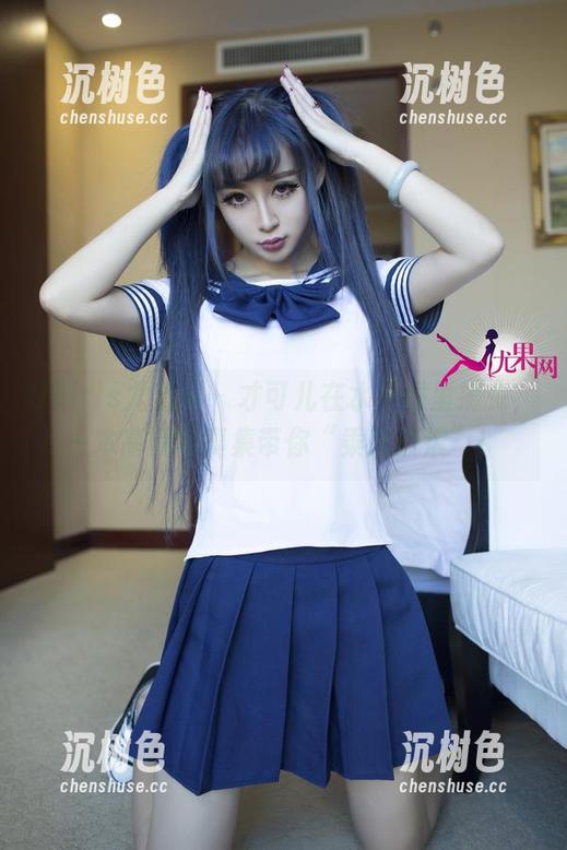 UGirls尤果网 - 才可儿在水手服里摇曳，一本高清写真集带你“乘风破浪”！