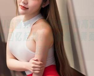 XIAOYU语画界 - 看林乐一的高清内衣分享，脑中回忆起我小时候偷看黄页的惨痛经历…