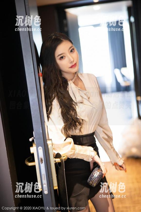 XIAOYU语画界-王馨瑶yanni XIAOYU语画界 - 王馨瑶yanni的居家原图合集——积分都是美好,你们的点赞买哪一样?