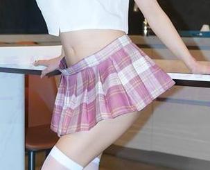 Xiuren秀人网 - 网袜、无圣光和九月生——这一切都带着不羁的气息