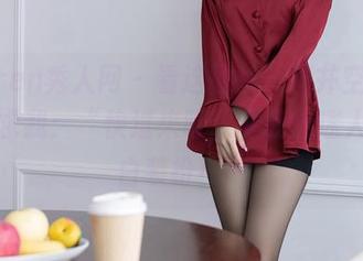 Xiuren秀人网 - 看这图片，周井空好像在恳求我：“快过来呀，看我这迷人的纯白装扮！”