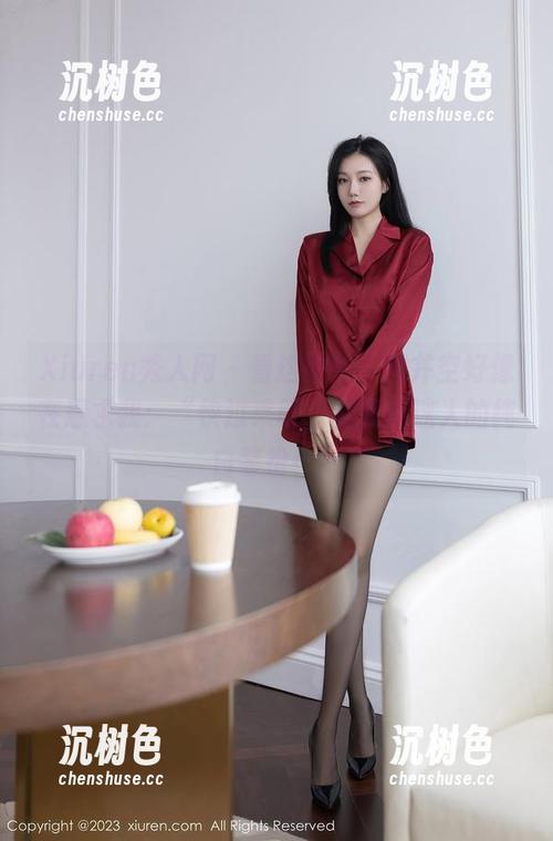 Xiuren秀人网-周井空 Xiuren秀人网 - 看这图片,周井空好像在恳求我:“快过来呀,看我这迷人的纯白装扮!”