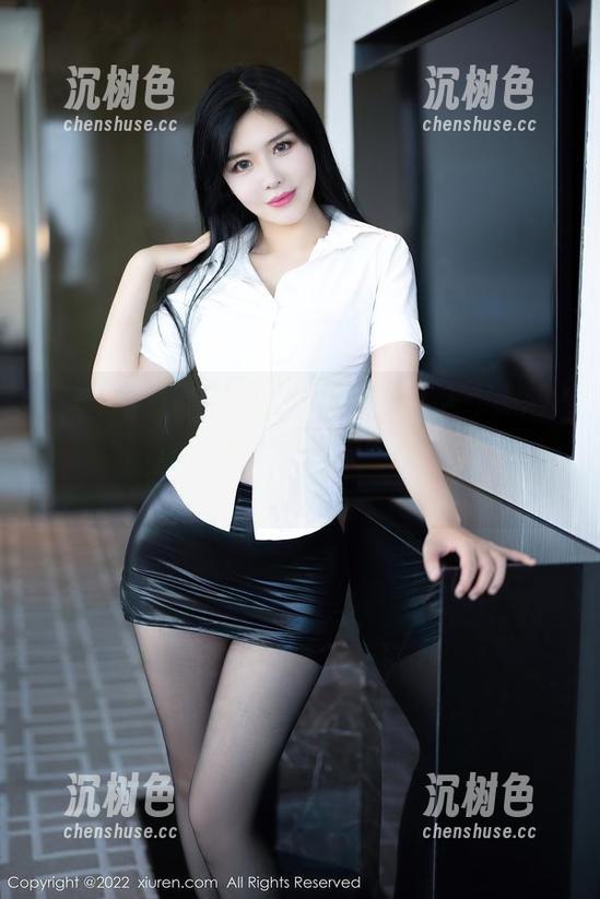 Xiuren秀人网-悠悠YOYO Xiuren秀人网 - 想当美图博主吗?悠悠YOYO的泳池,你也能横扫朋友圈,免费哦!