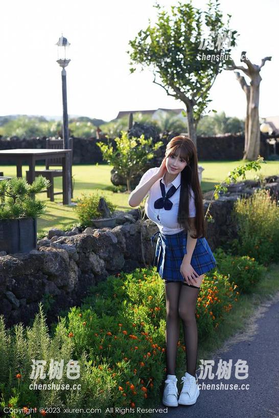 Xiuren秀人网-杜viki Xiuren秀人网 - 网袜配杜viki,福利+写真=无法抗拒的组合!