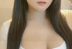 微密圈 - 可馨juicy2022：她的作品集仿佛是资源填满的糖果屋，真想一口吞下去！