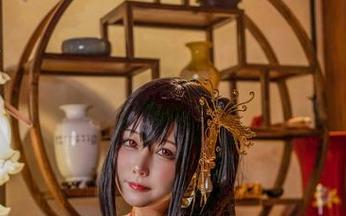别急，让咔喵KANEKO的传奇私房美图和皮衣为你打开新世界的大门！