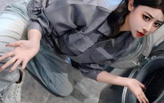 奈汐酱Nice的美图在线审核，石洞里散发着什么让人沉醉的气息啊？