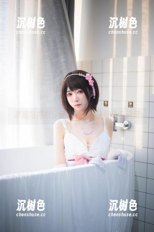 宫本樱 半藏与内衣:宫本樱的私房写真奇遇记
