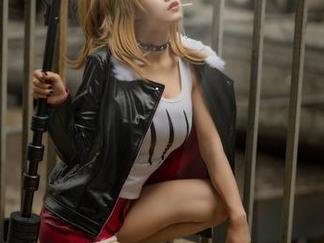 在小仓千代w的Unzenbikini私拍下，水都变得不好意思了！