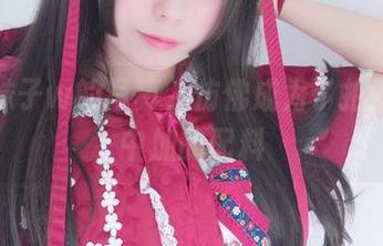小野妹子w的写真，仿佛成为了拍照过程中加的配料