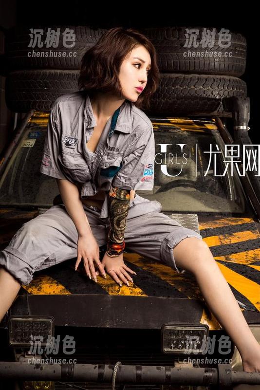 尤果网-陈宝拉 尤果网 - 原图与夏日的交错——陈宝拉的下一张图片又会让我们惊觉她究竟有多会玩味生活?