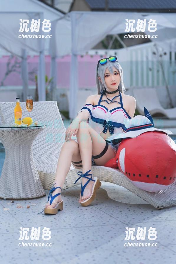 弥音音ww的和服在线写真，果然传统也能变成一种个性展示！