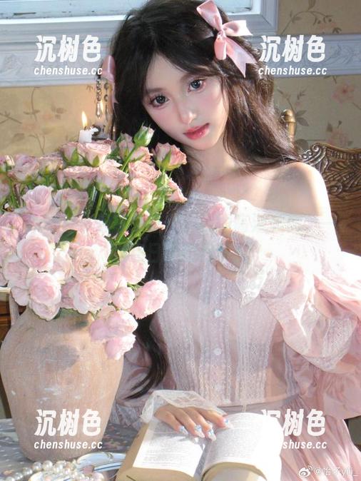 怡子yiii 办公室小确幸:怡子yiii的高清美图,一点点日常的好奇!