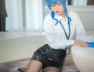 无影喵喵Ghost的新作：学妹图集，我不想走了！