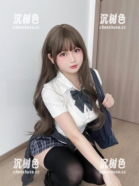 是依酱呀 的确是依酱呀,私人拍摄图此刻更新,快来瞧瞧我无敌逗趣姿势!