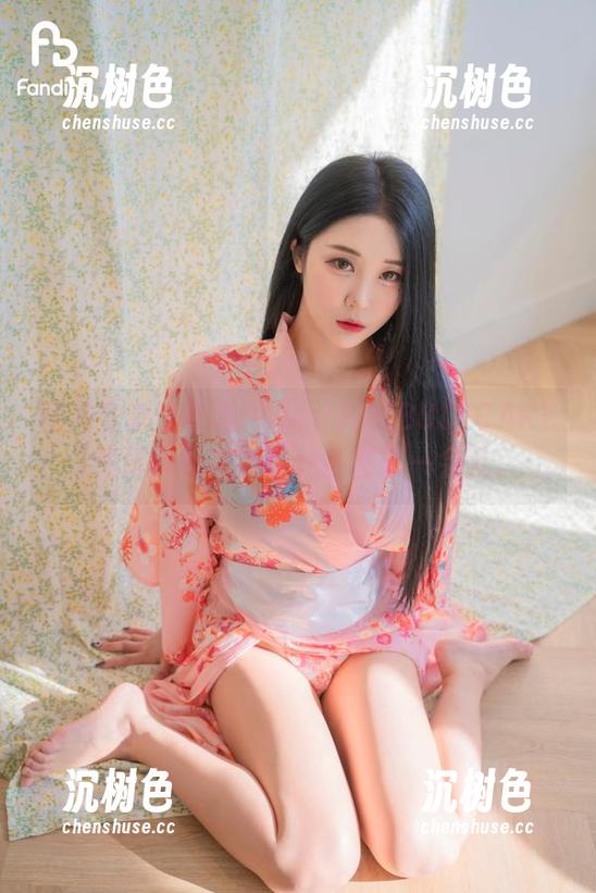 图片分享：普美(bomi)的[BULECAKE]纯爱，不知为何想多留意一会儿。