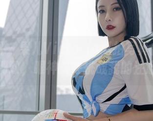 微密圈 - 果儿Victoria怼拍写真合集—姿势别致，眼神却在挑战我的注意力。