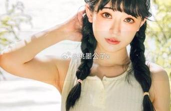 快乐就在这里！快来桃墨公子免费的蕾姆图册，随缘刷！