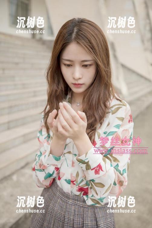 梦丝女神-晓晓 梦丝女神 - 提醒!晓晓全套户外作品,简约风却那么出格。
