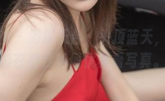 梦丝女神 - 脚踩天台，头顶蓝天，看来璇璇在教我如何优雅看写真。