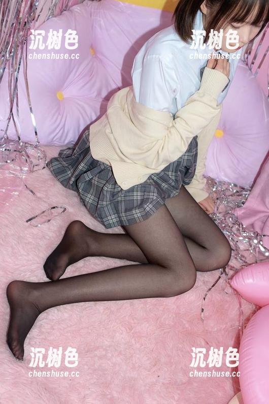 森萝财团-小奶糕Milky 森萝财团 - 小奶糕Milky加个黑色梦,原图合集妥妥的一次性享用!