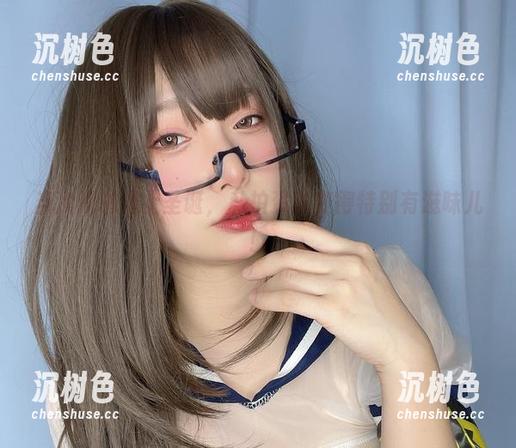 当次屁啦遇上圣诞，私拍资源变得特别有滋味儿！