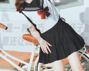 抹油不只是一种技巧,河豚抚子的写真资源还让我想起了某种油腻