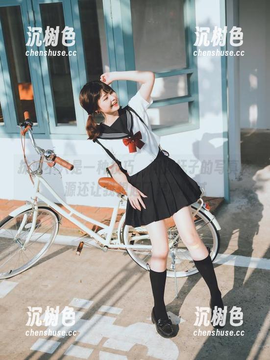 河豚抚子 抹油不只是一种技巧,河豚抚子的写真资源还让我想起了某种油腻
