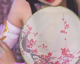 被洛丽塔大哥的红色内衣合集深深吸引，是我的眼光太独特了吗？反正不想停下来看～