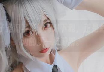 清颜颜子圣诞写真，高清下载，正是垦丁海岸边的那一抹清新。