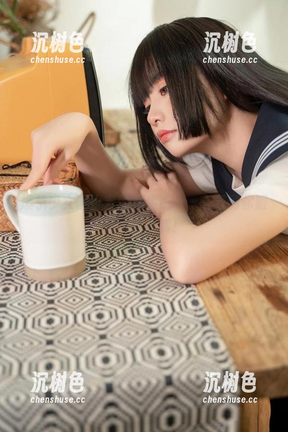 爆机少女喵小吉的奶牛cos，高清到你眼睛都要打转！