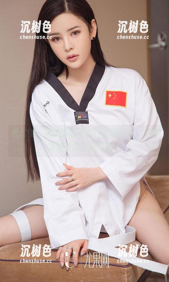 爱尤物-董小姐 爱尤物 - 制服搭配不出门的董小姐,全集原图里总让我多想!