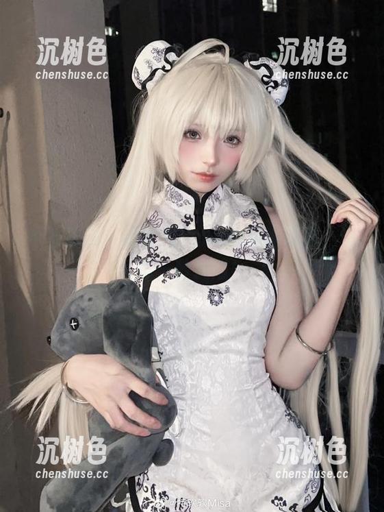 特软儿Sona 毛衣陷阱:特软儿Sona的写真资源,让你一秒沉陷!