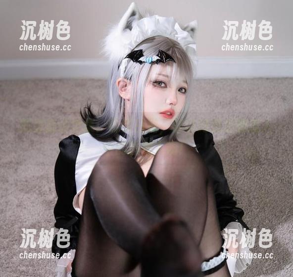 狐洛洛子 狐洛洛子全集:慵懒白猫,你这绝对是睡美人中的睡美人啊!