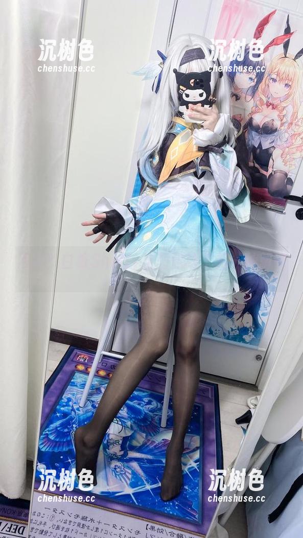 白栎Shirly 吊带?白栎Shirly这图包给了另一种解读。