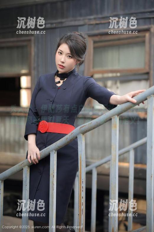 秀人网-伊丽莎有点白 秀人网 - 伊丽莎有点白的夏天写真:在图册里刷新我对夏天‘清凉一夏’的定义!