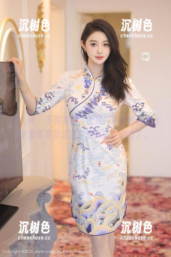 秀人网-抖娘利世 秀人网 - 不聊别的,光是抖娘利世的天台全套写真就足够拉住我的注意力了。