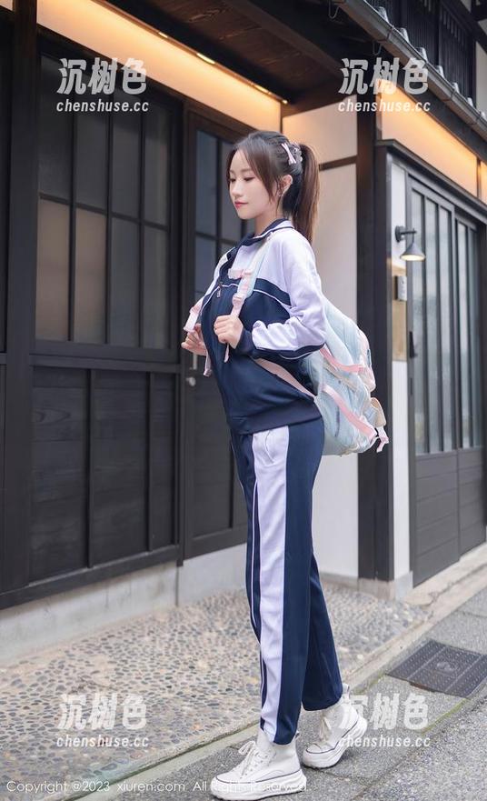 秀人网 - 网盘新宠—李可儿护士写真，点击下载前请准备好纸巾！