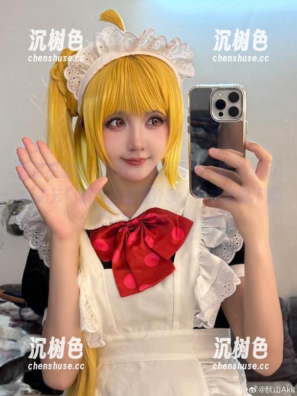 秋山AkI 我口中的秋山AkI又来黑画了,这“mirror彩云”的原图必须分享,不然太对不起自己了!