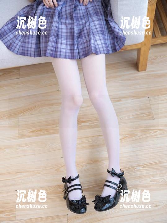 紧急企划-奶昔 紧急企划 - 奶昔的私人定制:居家绿背心美图更新,家里的沙发都感到压力了!