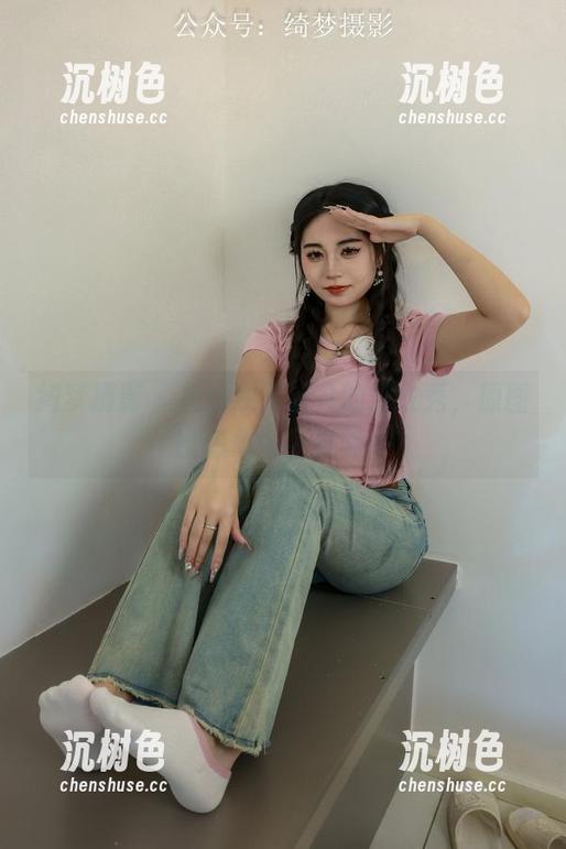 绮梦摄影 - 在线观赏以凡的皮衣秀，原图比想象中还要帅。